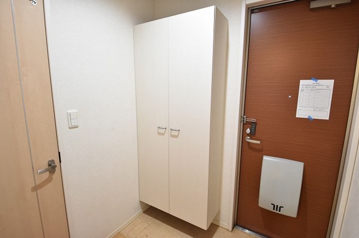 アルカ・ソラーレIIIの玄関