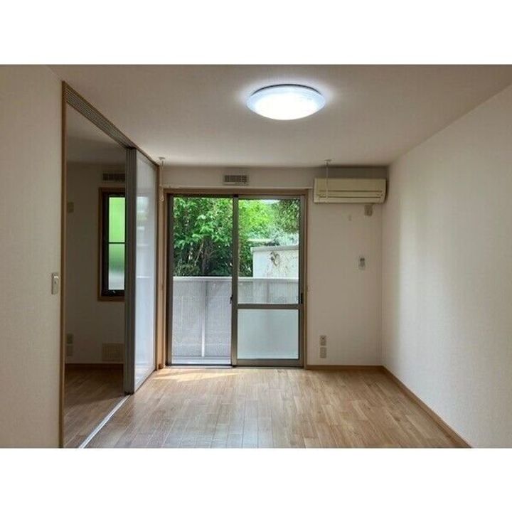 フォルネの居間