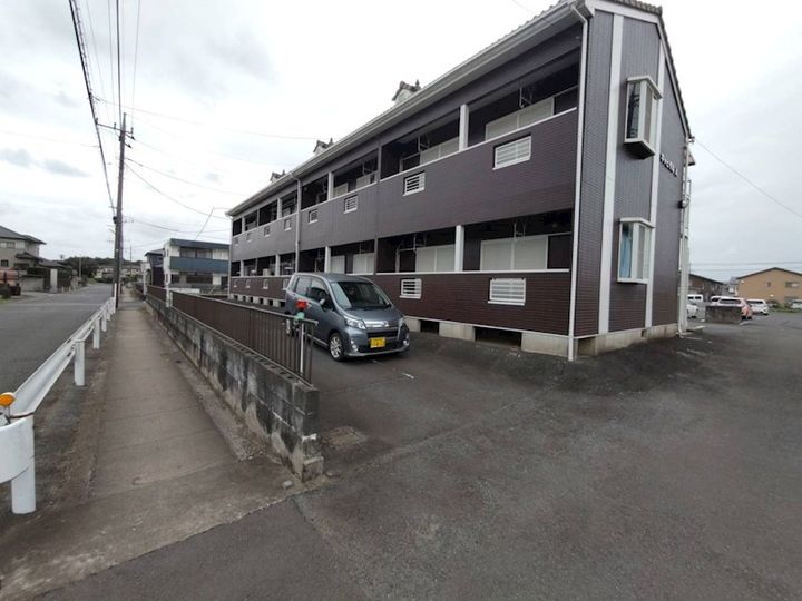 キャピタルAの外観