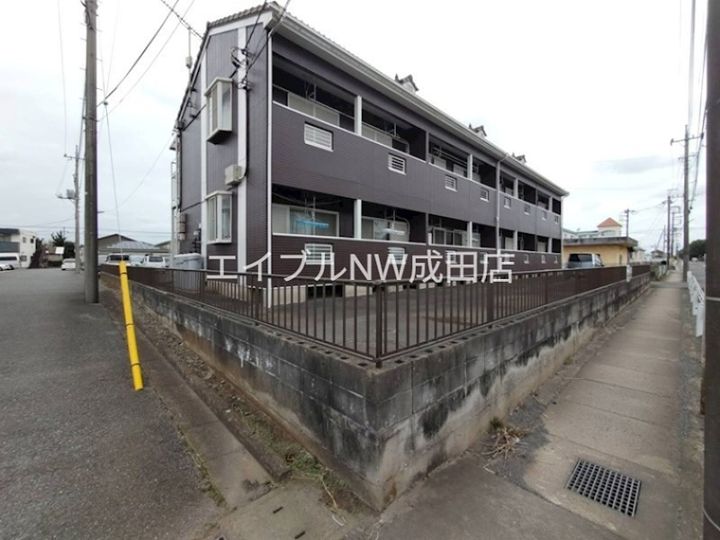 キャピタルAの外観