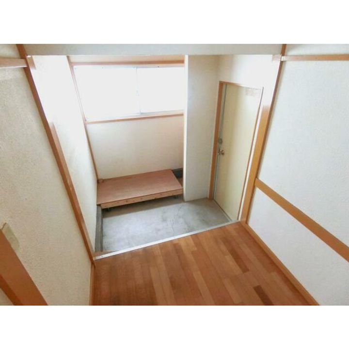 東京都荒川区東尾久8(一戸建)の賃貸物件の玄関
