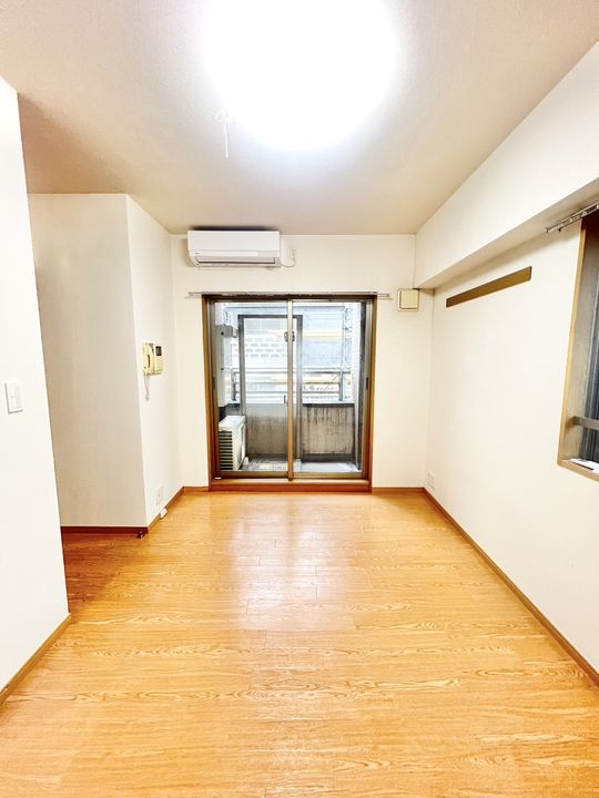 ソシエ六本木の居間