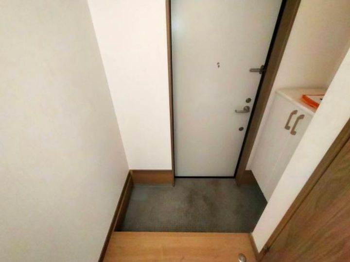 Feliz旭町の玄関