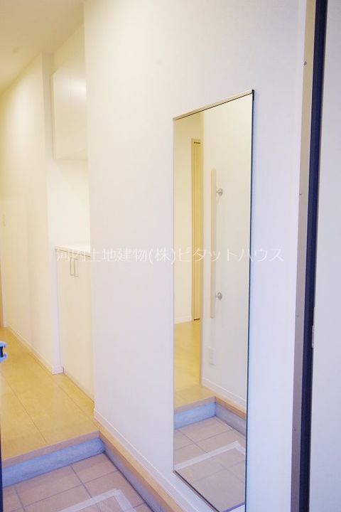 グランド・エミール 6の玄関