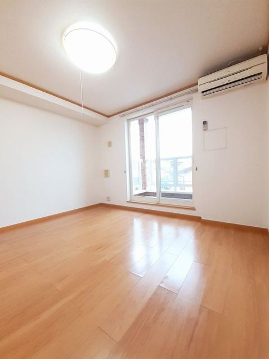 メゾン・ド・ミーテの居間