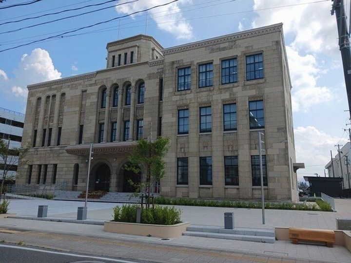 メゾン・ド・ミーテの周辺