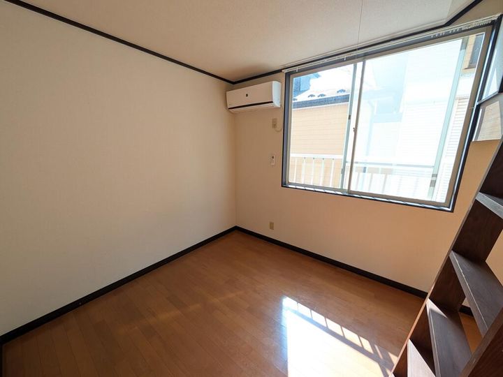 アリエスインの内装