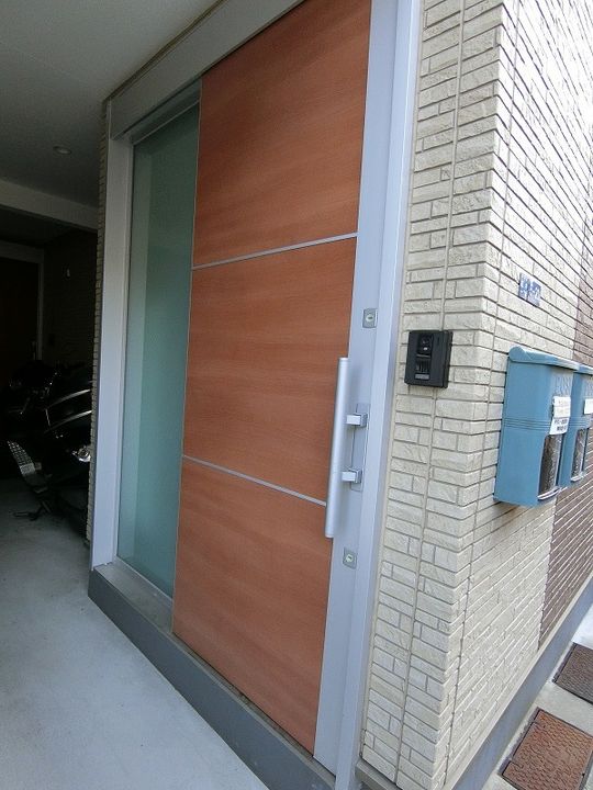 東京都大田区萩中1(アパート)の賃貸物件の玄関