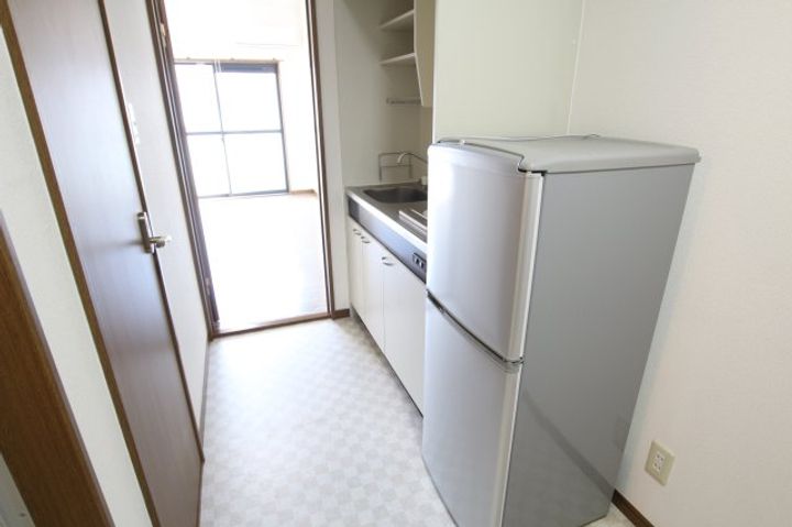 レオパレスさんわ大和田第7のキッチン