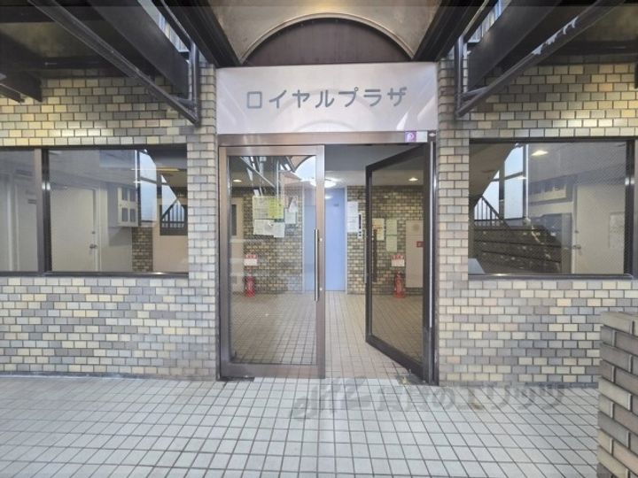 香里ロイヤルプラザの地図