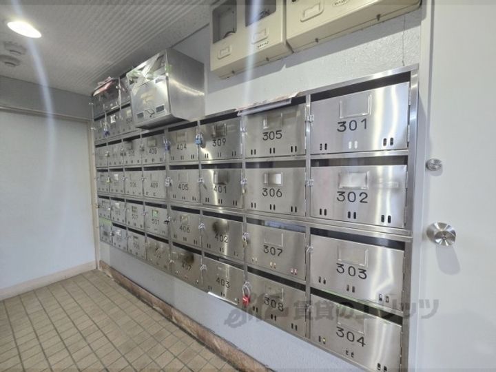 香里ロイヤルプラザの地図