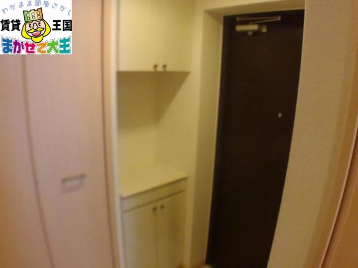 長崎県長崎市泉3(マンション)の賃貸物件の玄関