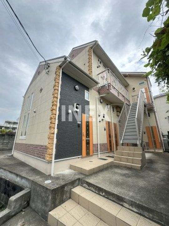 神奈川県横浜市南区中里2(アパート)の賃貸物件の外観