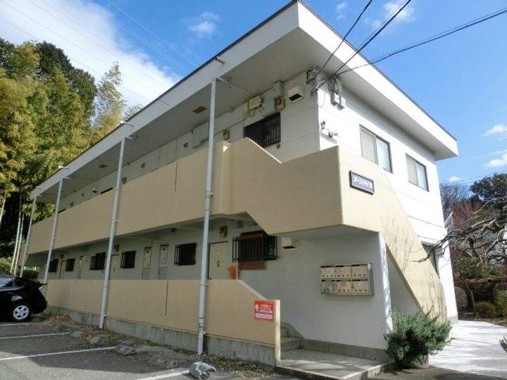 リバーランドハイツAの外観