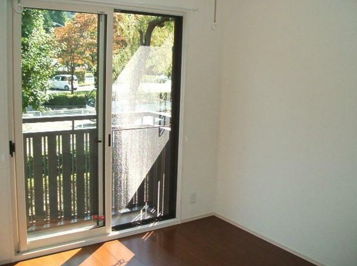 東京都府中市宮町3(アパート)の賃貸物件の居間