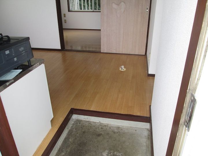 茨城県稲敷市江戸崎乙(アパート)の賃貸物件の玄関