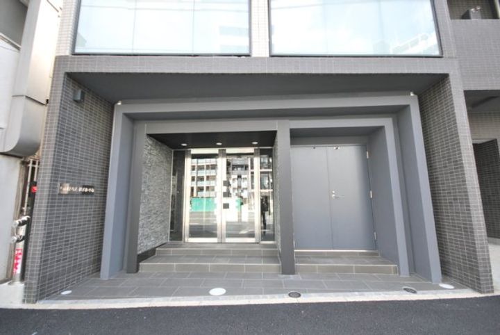 オムニア横濱阪東橋の地図