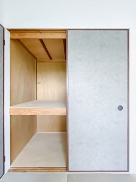 公社賃貸SMALIO 香里三井Bの内装