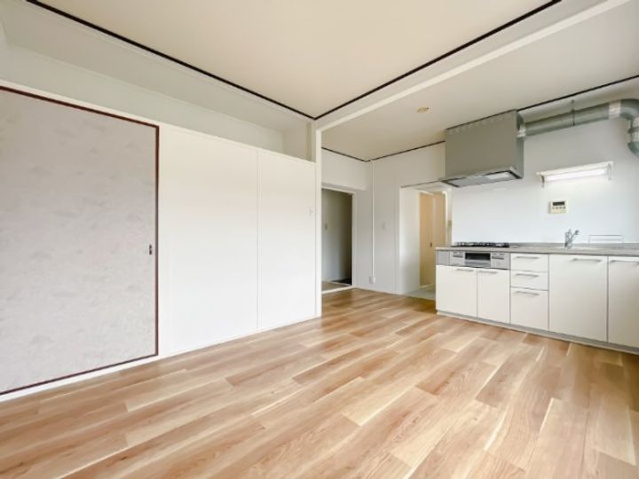 公社賃貸SMALIO 香里三井Bの居間