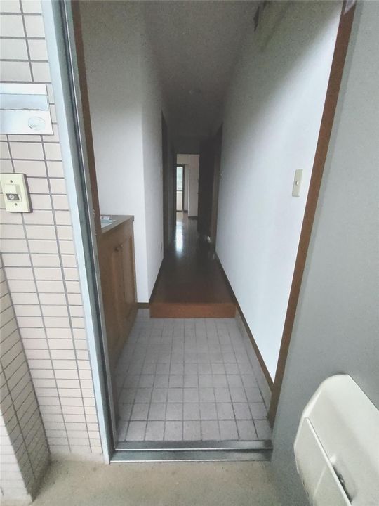 ステーションハイツの玄関