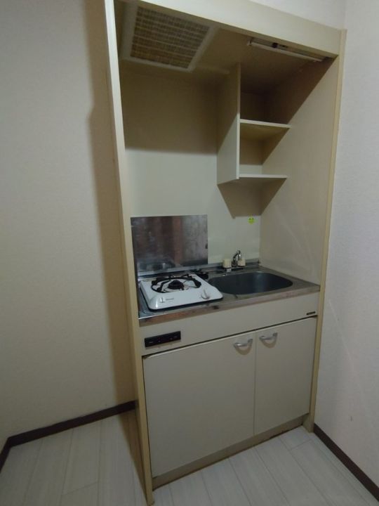 静岡県浜松市中央区幸1(アパート)の賃貸物件のキッチン