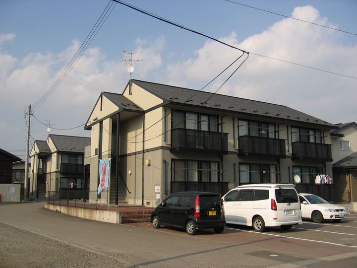 ガーデンプレイス高久Bの外観