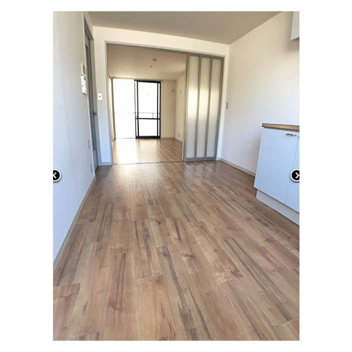 神奈川県鎌倉市小袋谷2(アパート)の賃貸物件の居間