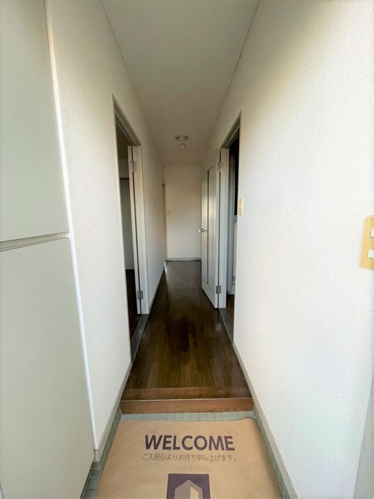 メゾンデエスポワールの玄関