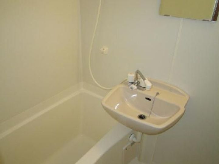 レオパレスボンジュールIIの風呂