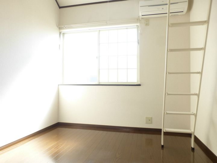 東京都府中市幸町2(アパート)の賃貸物件の居間
