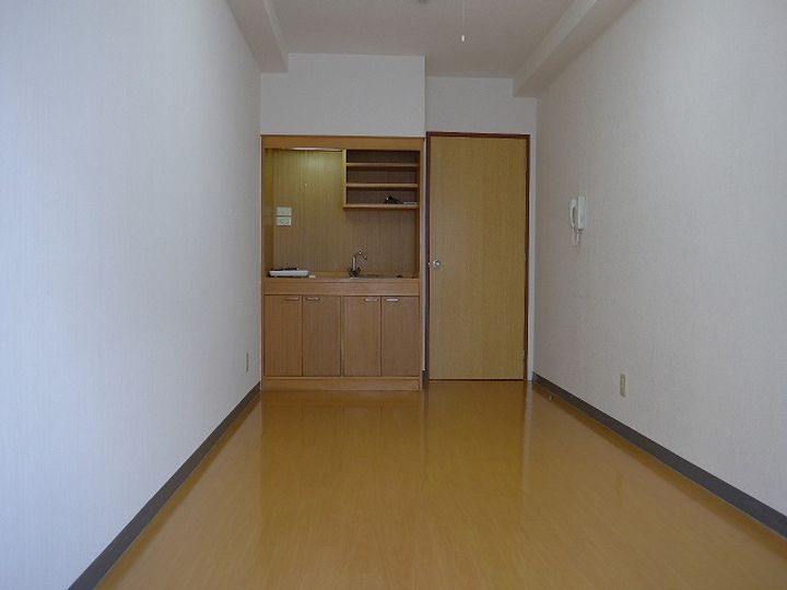 神奈川県横浜市鶴見区鶴見中央3(マンション)の賃貸物件の居間