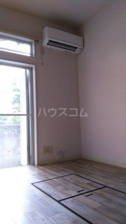 ドリームアロー湘南台の居間