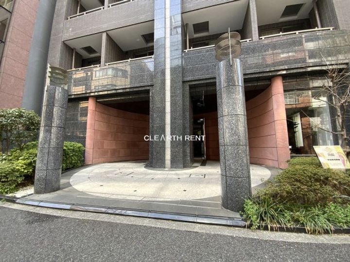 パレステュディオ新宿御苑駅前の地図