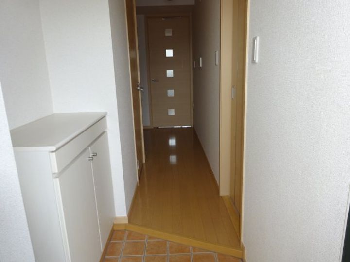 東京都江戸川区篠崎町2(マンション)の賃貸物件の玄関