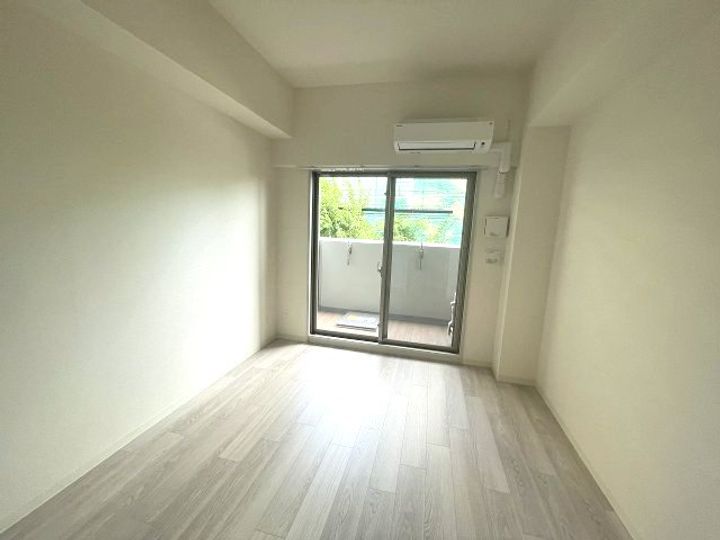 アドバンス神戸パーチェの居間