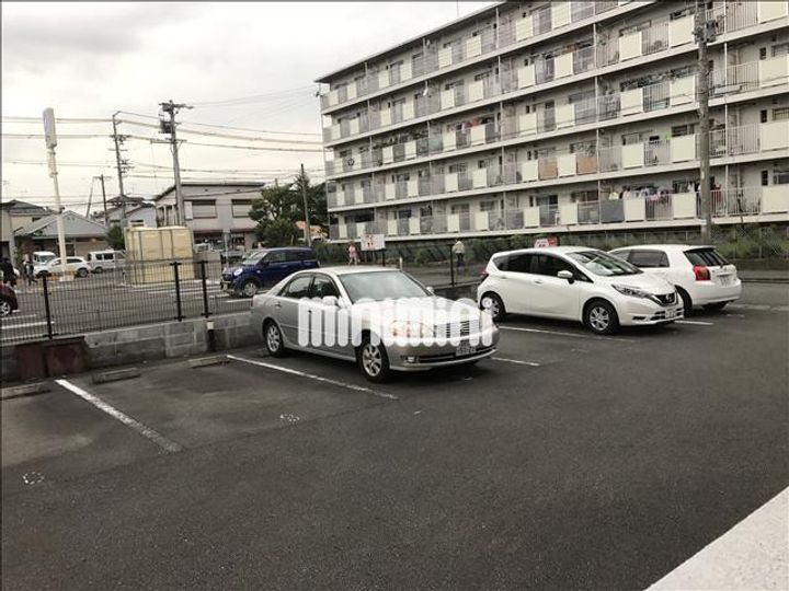 エモシオン静岡の地図