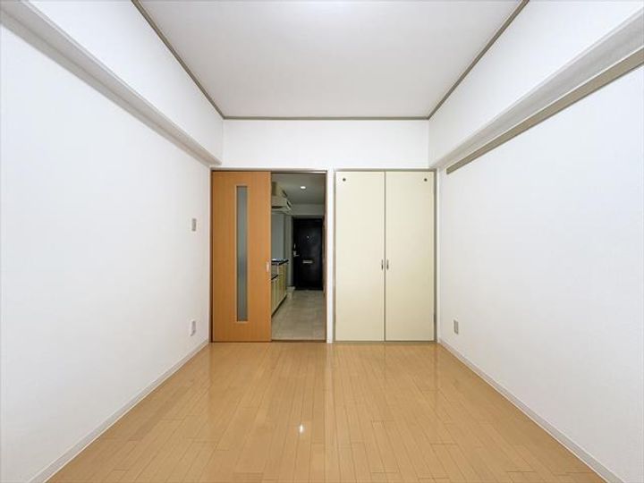 サンシャイン緑町IIの居間