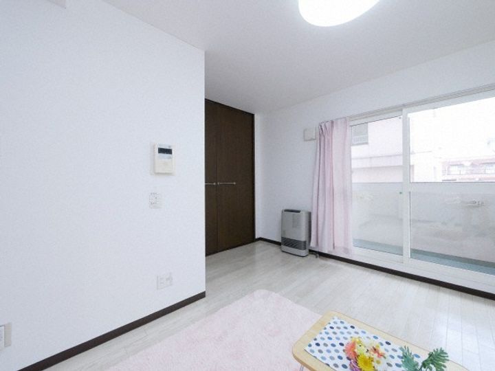 北海道札幌市中央区南十一条西1(マンション)の賃貸物件の居間