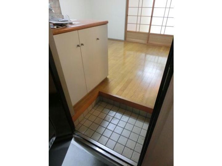 山口県岩国市三笠町2(マンション)の賃貸物件の玄関