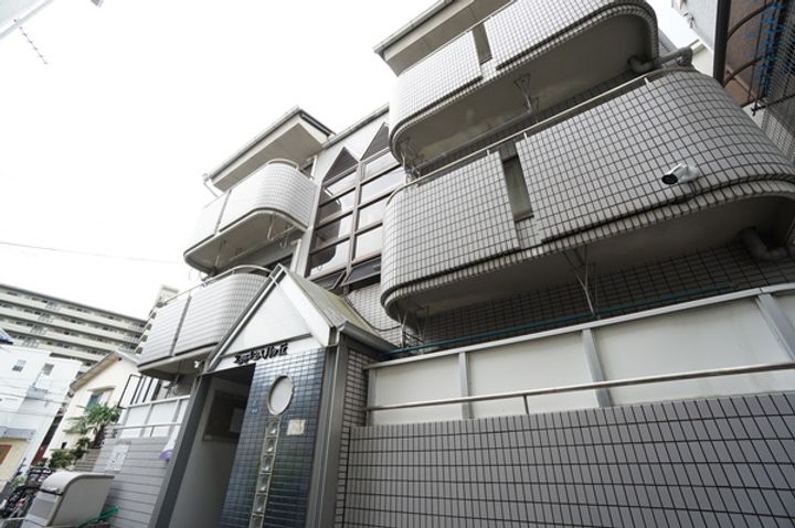 エクセレンス月が丘の外観