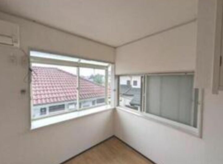 エンゼル西生田A棟の居間