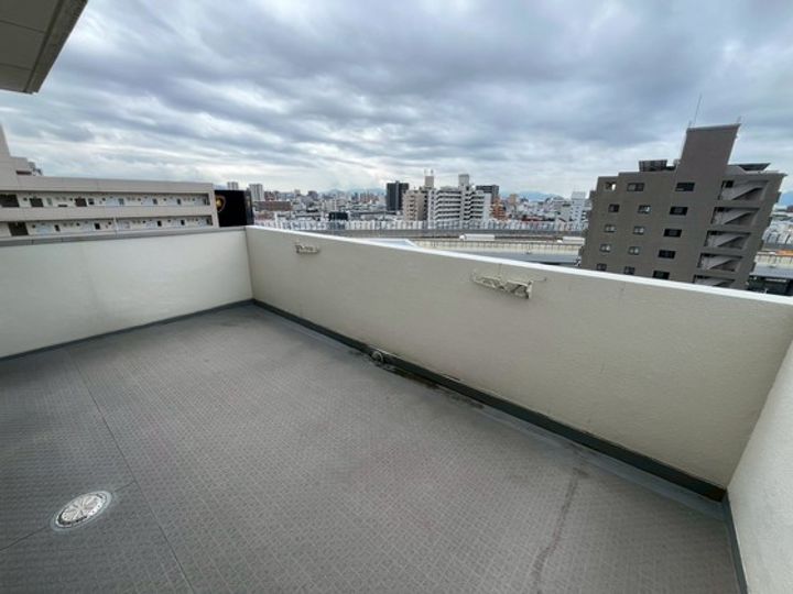 エトノ空港通りの内装