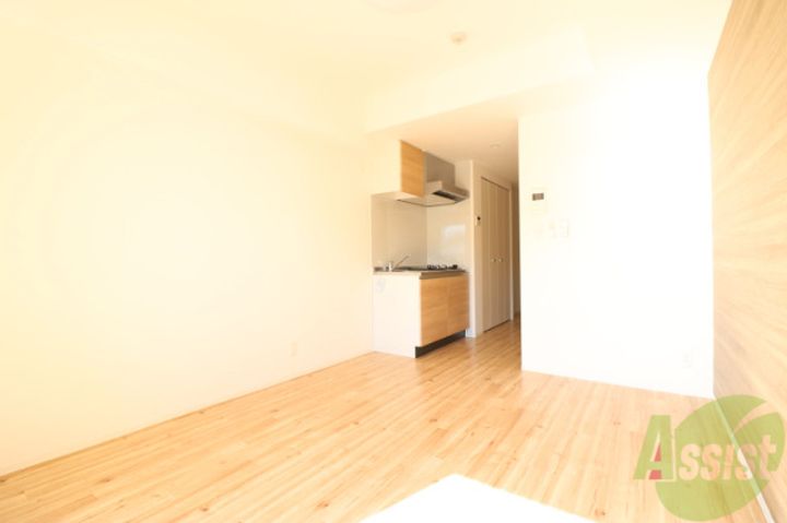 ワコーレヴィータ湊川公園の居間