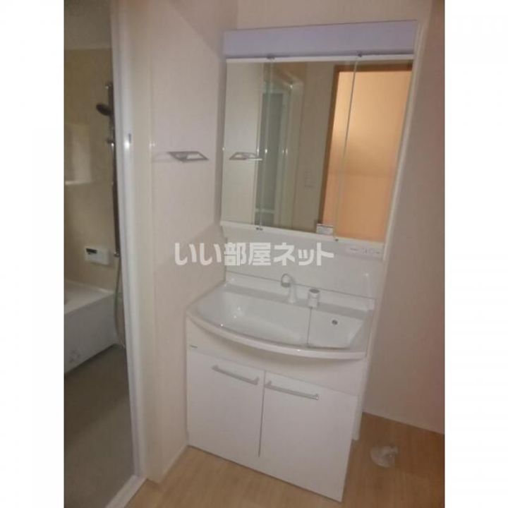 シャルールのその他画像