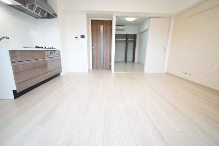 プログレッセ新大阪の居間