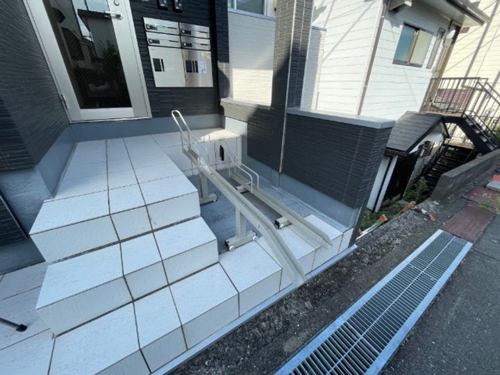 グラン上大岡の地図