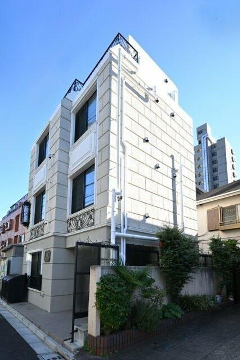 MG LUXURY SASAZUKAの外観