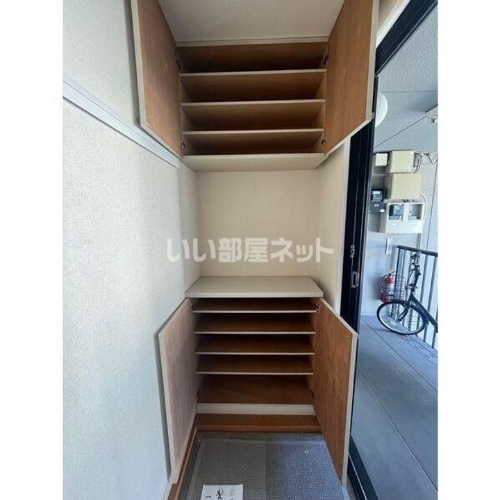 群馬県前橋市箱田町(アパート)の賃貸物件の玄関