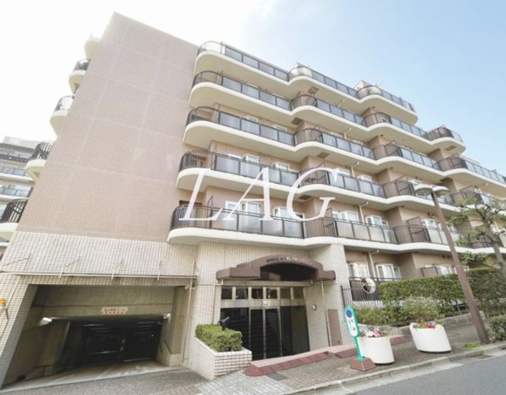 インペリアル南麻布サテライトの外観