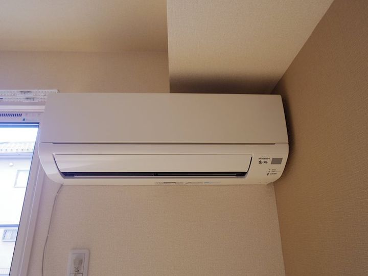 スクエアの内装